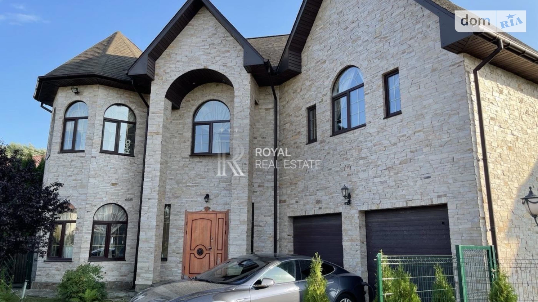 Продается дом на 2 этажа 245 кв. м с камином, цена: 250000 $ - фото 2