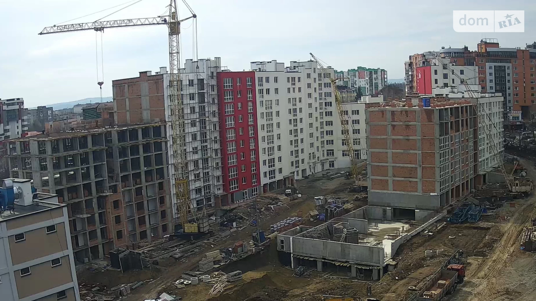 Продается 3-комнатная квартира 127 кв. м в Черновцах, ул. Героев Майдана - фото 5