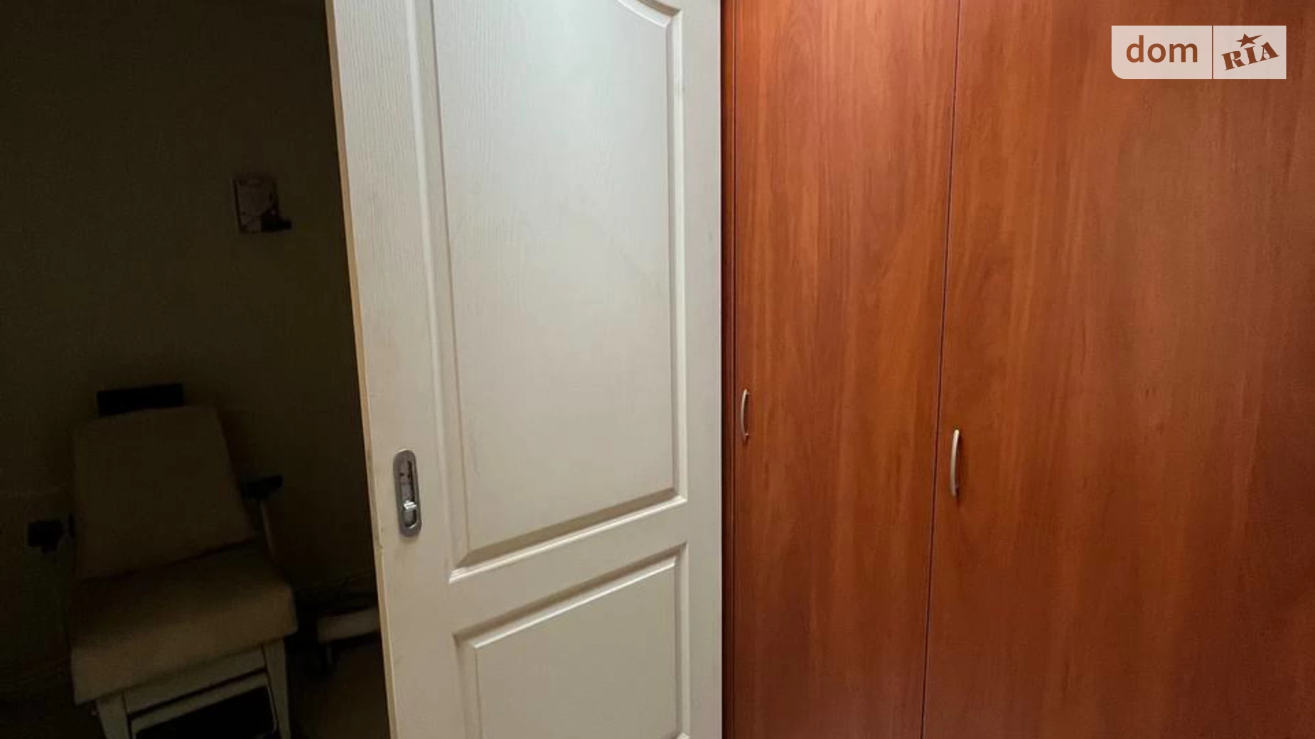 Продается офис 100.4 кв. м в бизнес-центре, цена: 50000 $ - фото 4
