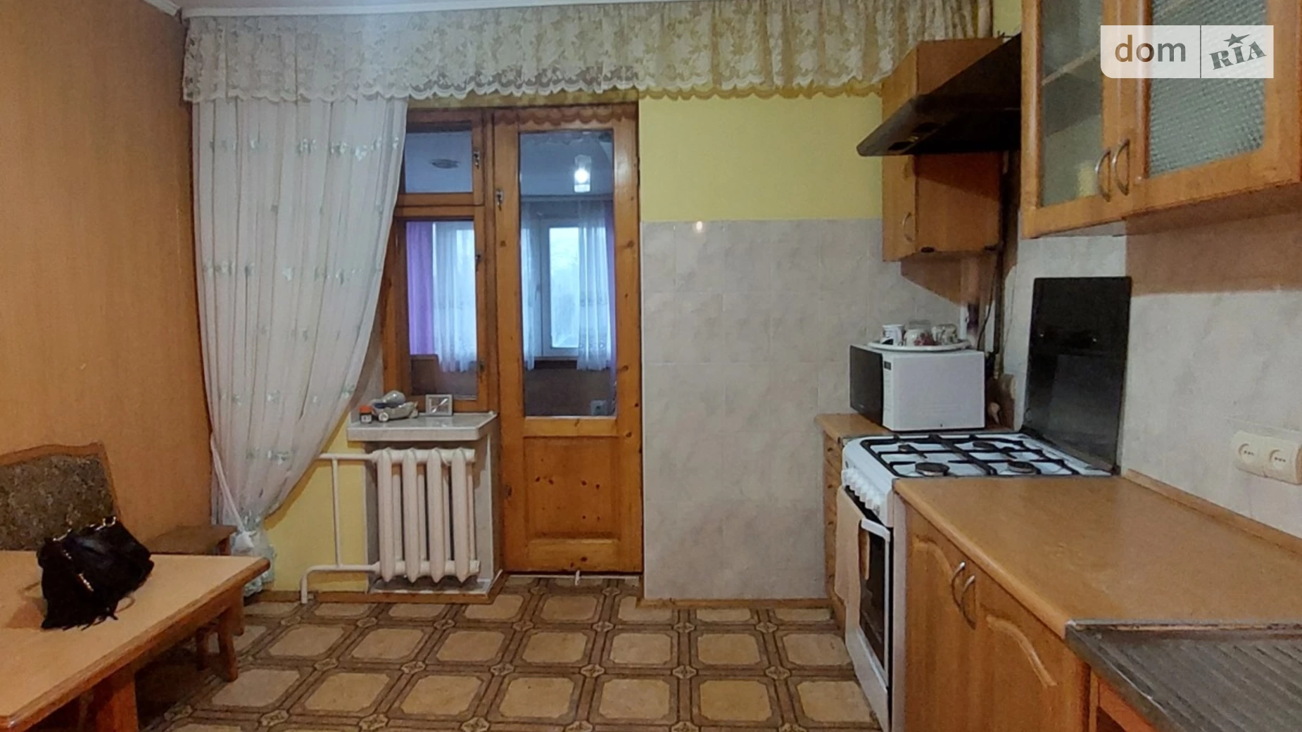 Продается 3-комнатная квартира 68.6 кв. м в Бориславе, ул. 600-летия Борислава - фото 2