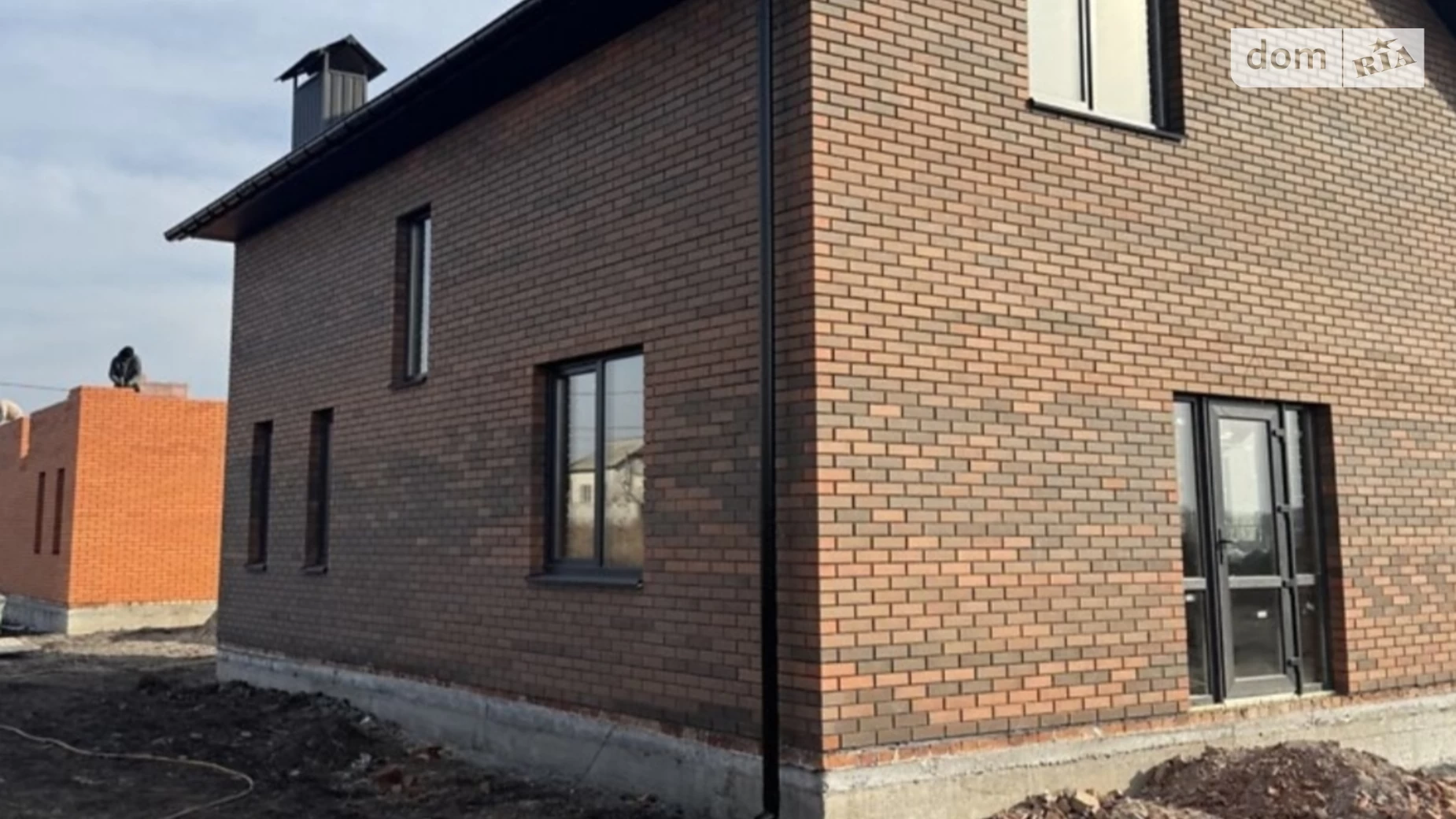 Продается дом на 2 этажа 143 кв. м с подвалом, цена: 88000 $ - фото 3