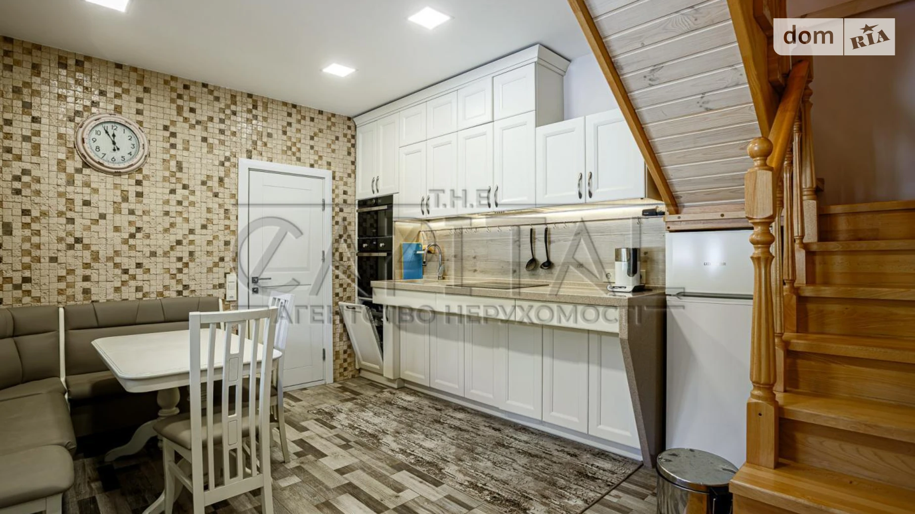 Сдается в аренду дом на 2 этажа 120 кв. м с камином, цена: 2000 $ - фото 2