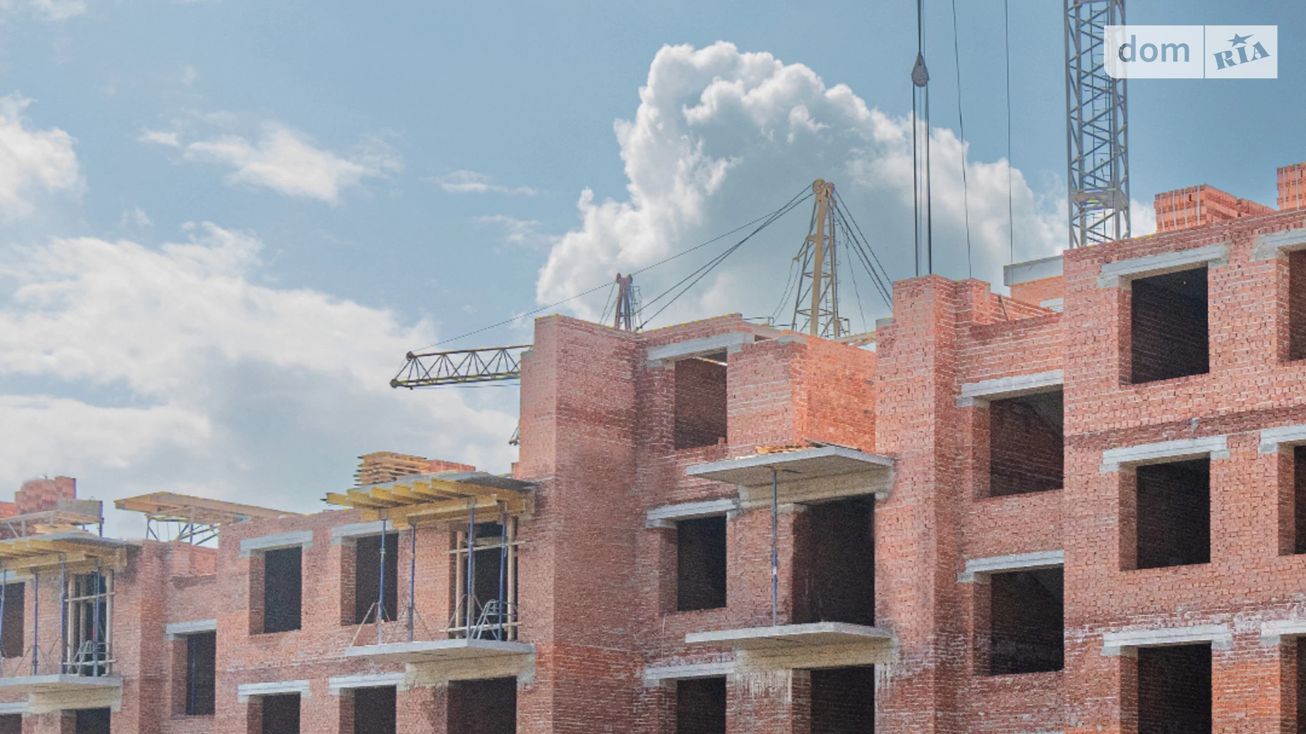 Продается 1-комнатная квартира 44.8 кв. м в Ивано-Франковске, ул. Коновальца Евгения, 1 - фото 2