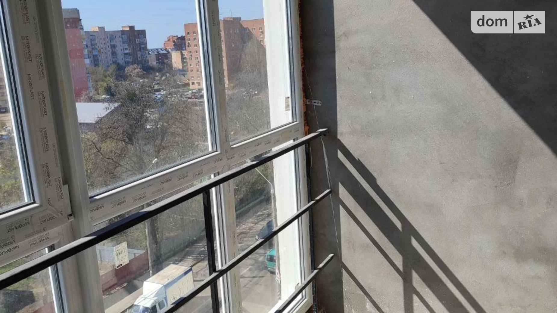 Продается 1-комнатная квартира 41 кв. м в Полтаве, ул. Олександра Оксанченка(Степного Фронта), 20 - фото 2