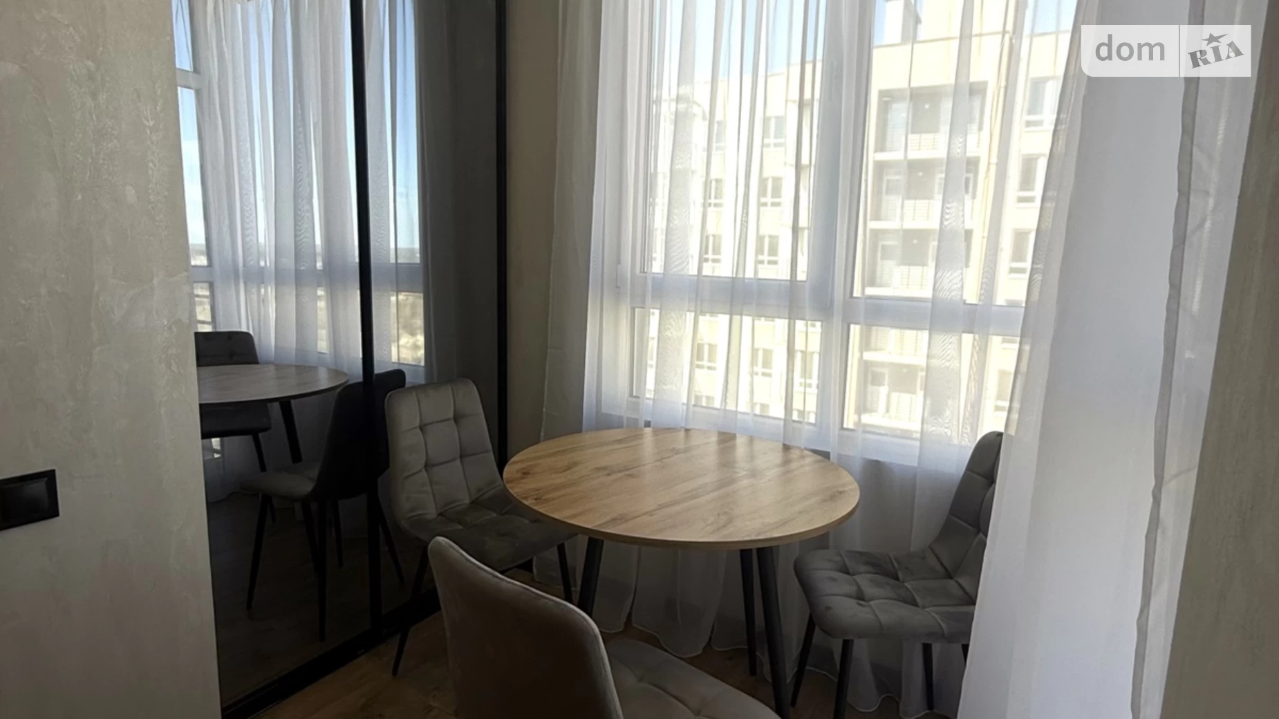Продается 2-комнатная квартира 51 кв. м в Слобожанском, ул. Содружества, 7 - фото 3