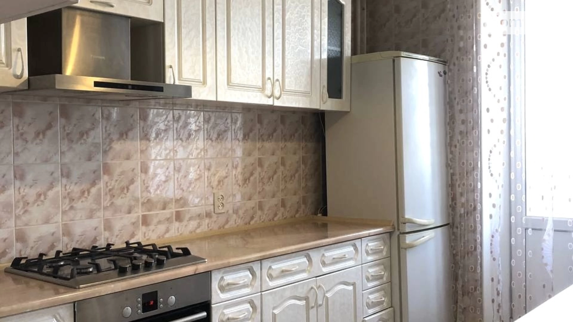 4-кімнатна квартира 107 кв. м у Луцьку, вул. Будівельників, 11 - фото 2