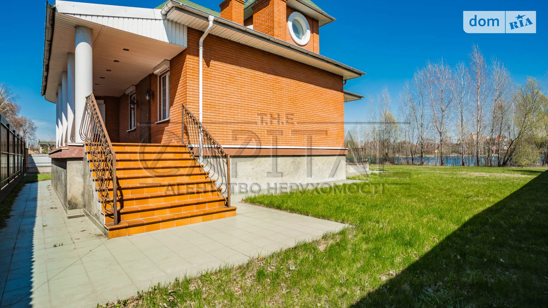 Сдается в аренду дом на 3 этажа 380 кв. м с мансардой, цена: 2500 $ - фото 3