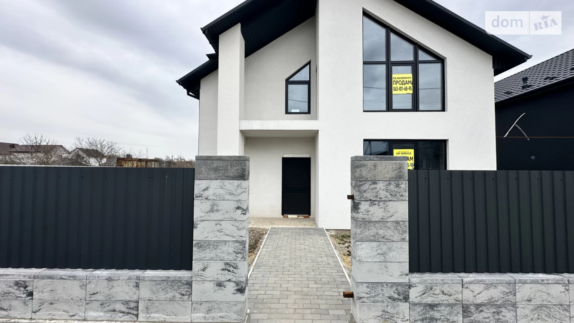 Продается дом на 2 этажа 119 кв. м с бассейном, цена: 79990 $ - фото 2