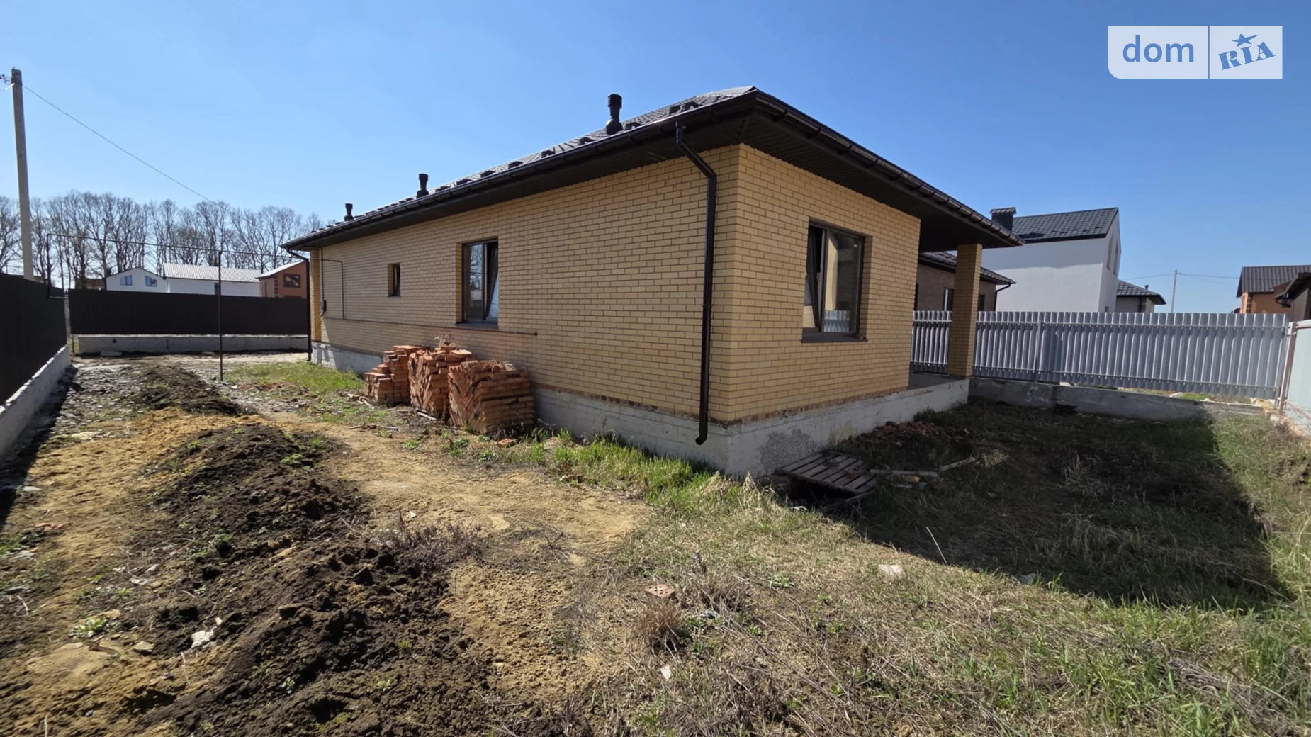 Продается одноэтажный дом 110 кв. м с бассейном, цена: 85000 $ - фото 2
