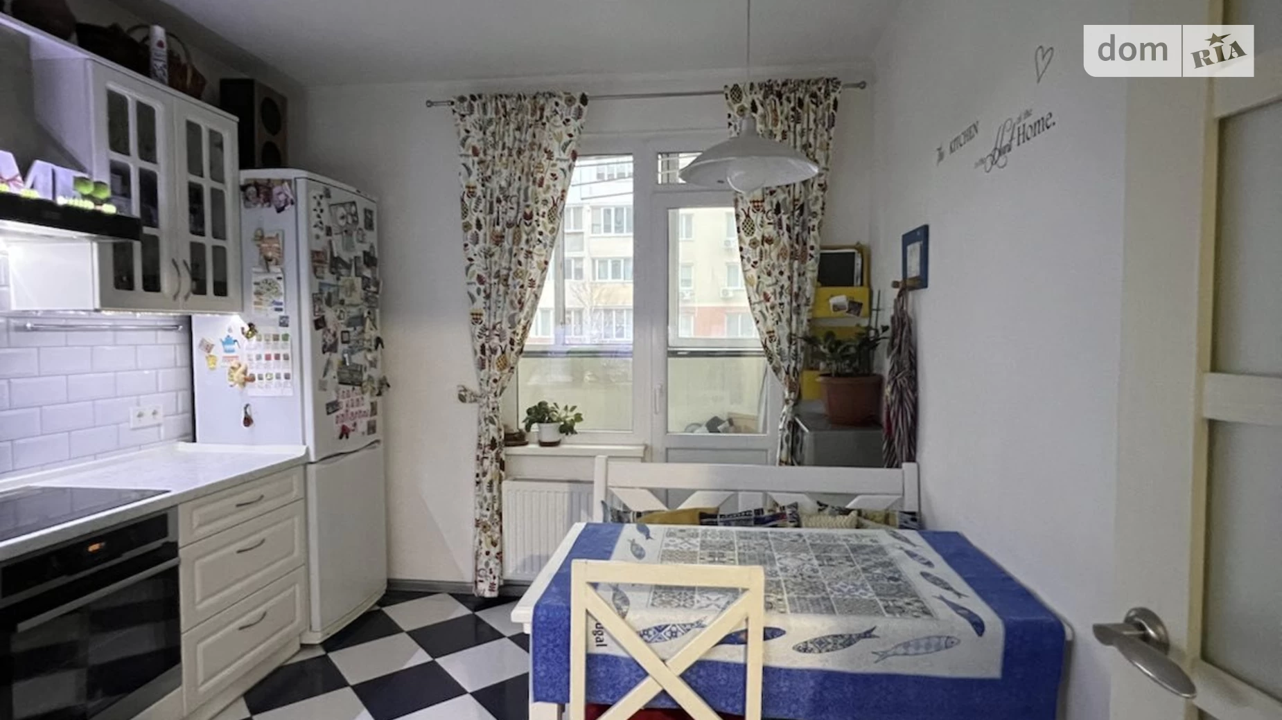 Продается 1-комнатная квартира 41 кв. м в Одессе, мас. Радужный - фото 4