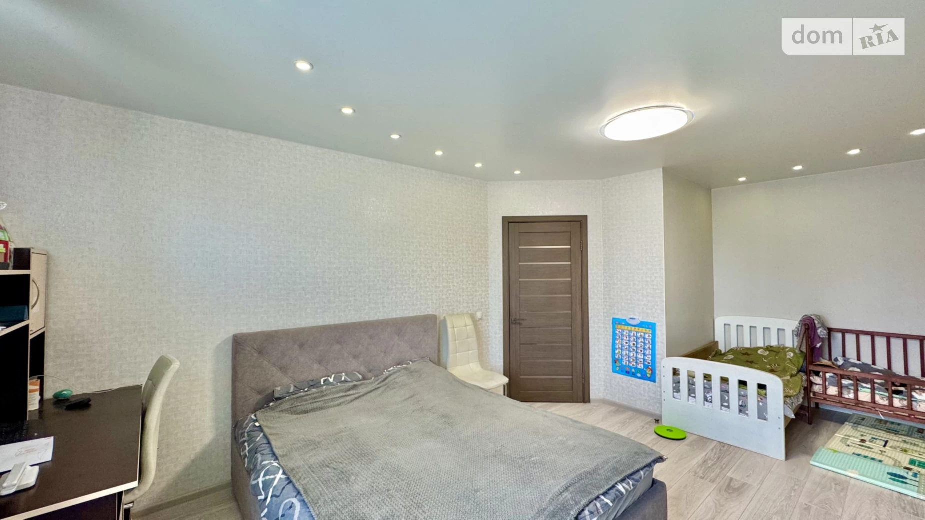 Продается 1-комнатная квартира 43 кв. м в Чернигове - фото 3