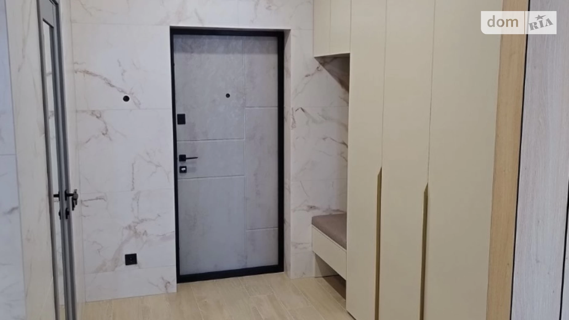Продается 1-комнатная квартира 54 кв. м в Чернигове, ул. Лесная, 42 - фото 3