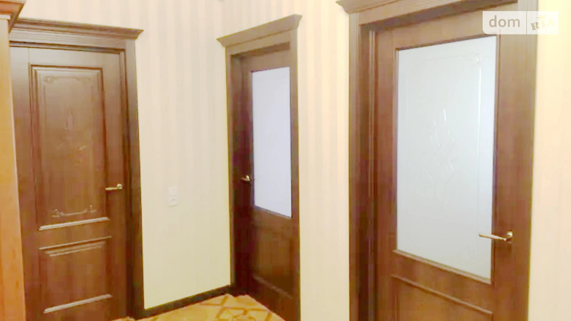 Продается 1-комнатная квартира 50 кв. м в Черкассах, ул. Смелянская, 2/1 - фото 2