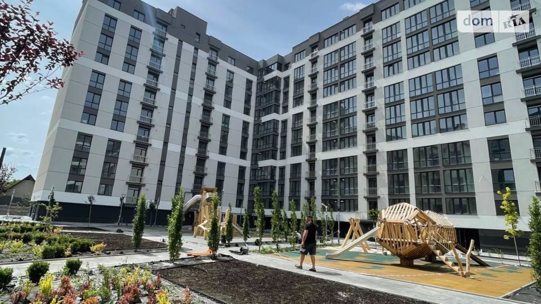 Продается 2-комнатная квартира 63 кв. м в Ивано-Франковске, ул. Бобикевича - фото 2