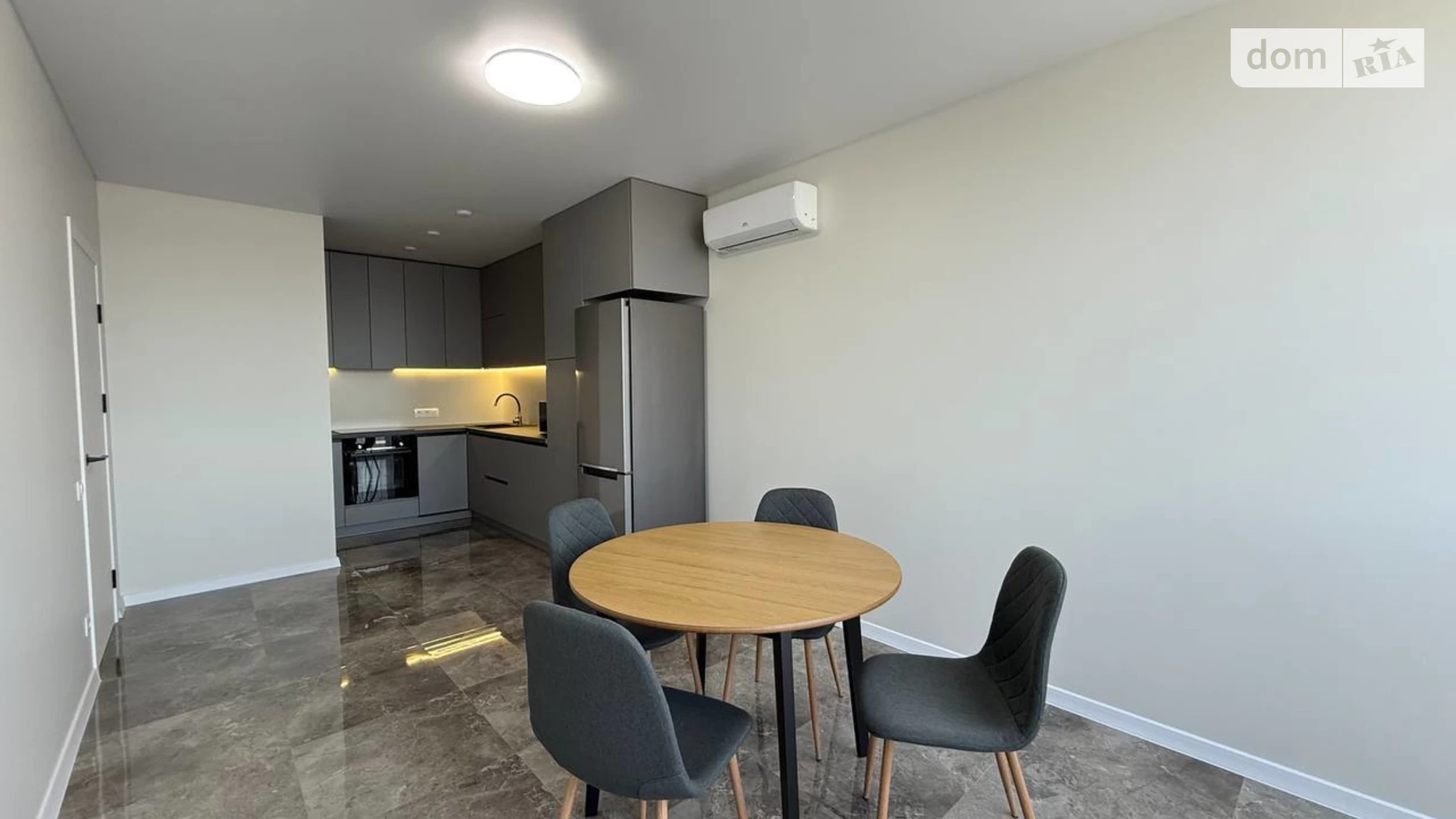 Продається 2-кімнатна квартира 60.8 кв. м у Ірпені, цена: 115000 $ - фото 2