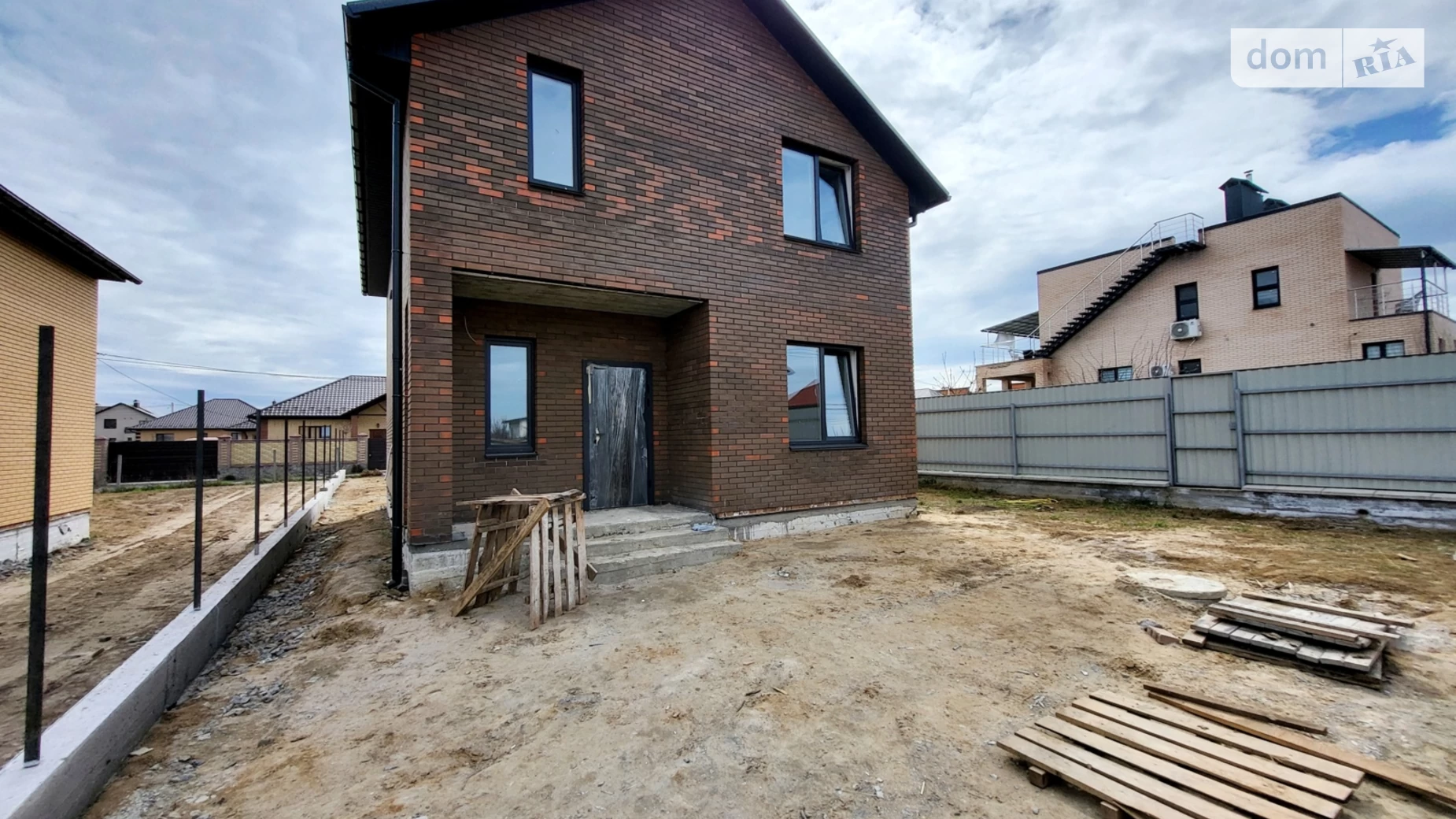 Продается дом на 2 этажа 125 кв. м с беседкой, цена: 88000 $ - фото 2