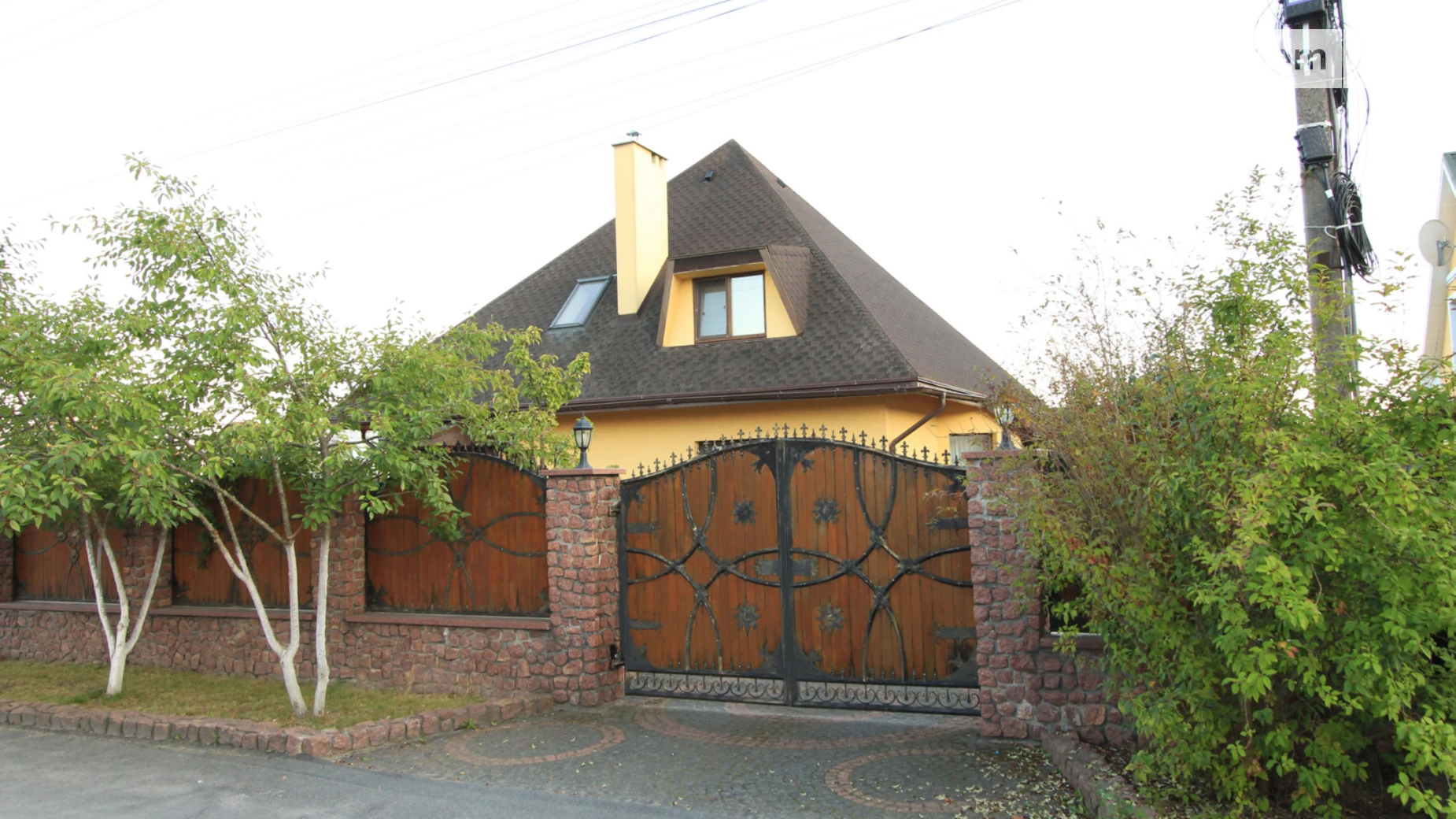 Сдается в аренду дом на 2 этажа 180 кв. м с гаражом, цена: 800 € - фото 4