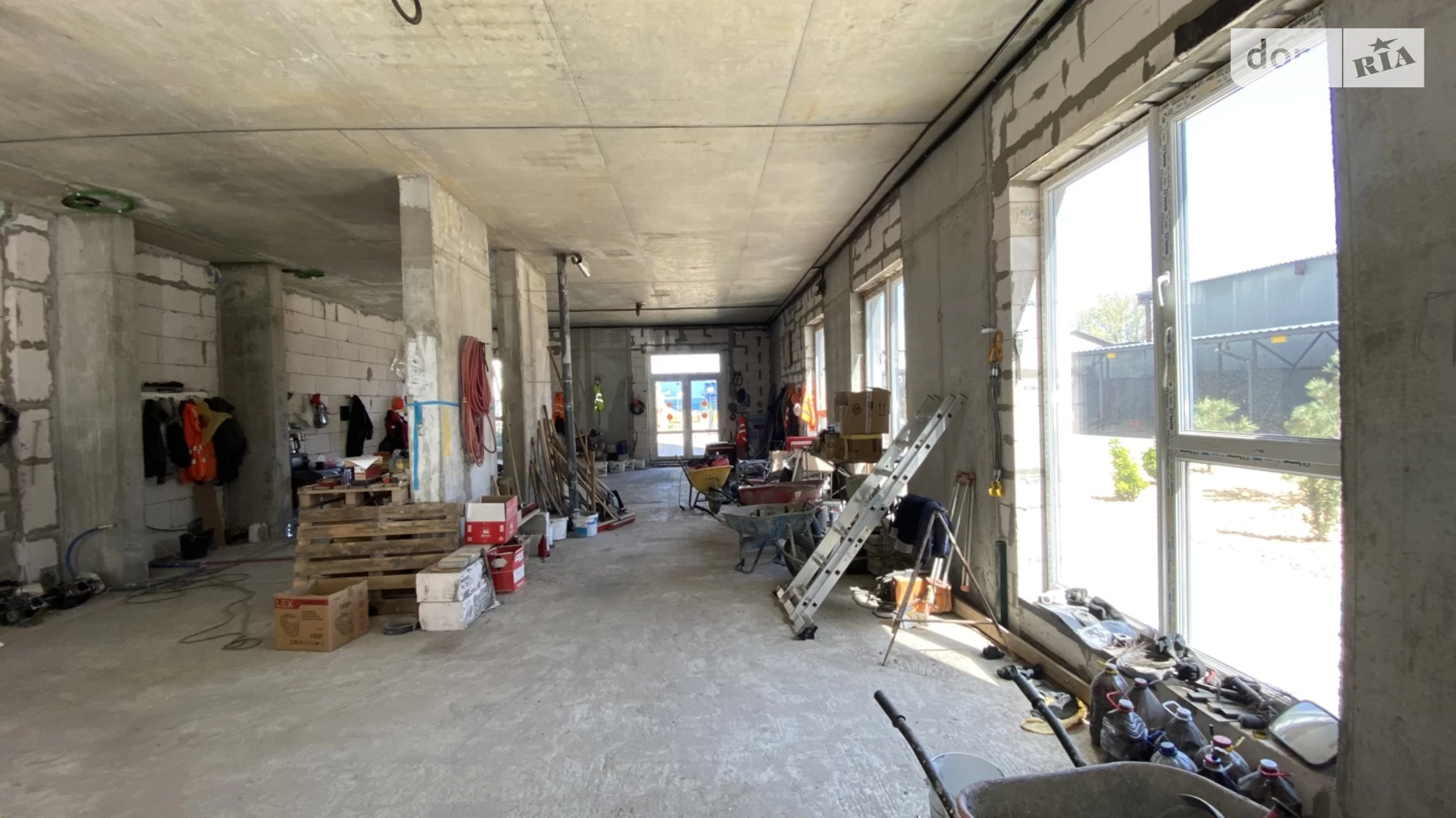 Продается помещения свободного назначения 114 кв. м в 17-этажном здании, цена: 124960 $ - фото 3