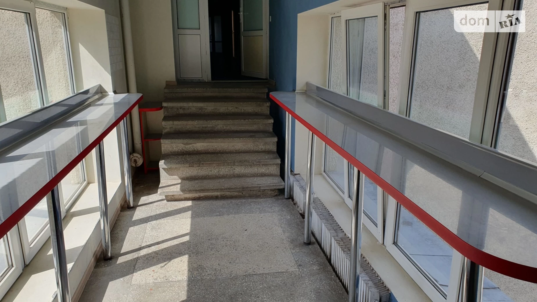 Здається в оренду офіс 14 кв. м в бізнес-центрі, цена: 1300 грн - фото 4