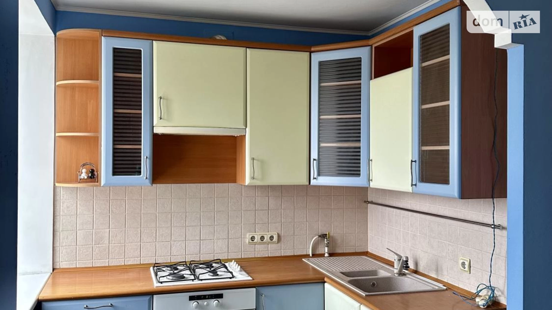 Продается 2-комнатная квартира 39 кв. м в Киеве, ул. Маккейна Джона, 16А - фото 2