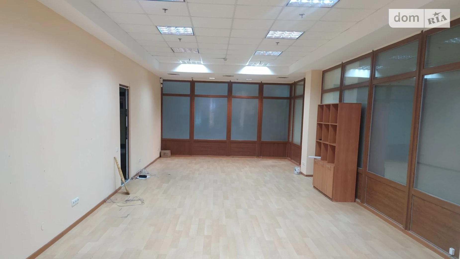 Здається в оренду офіс 55 кв. м в бізнес-центрі, цена: 660 $ - фото 4