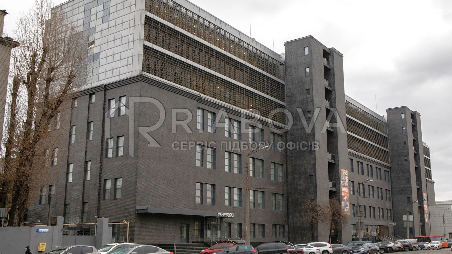Сдается в аренду офис 478.3 кв. м в бизнес-центре, цена: 7919 $ - фото 2