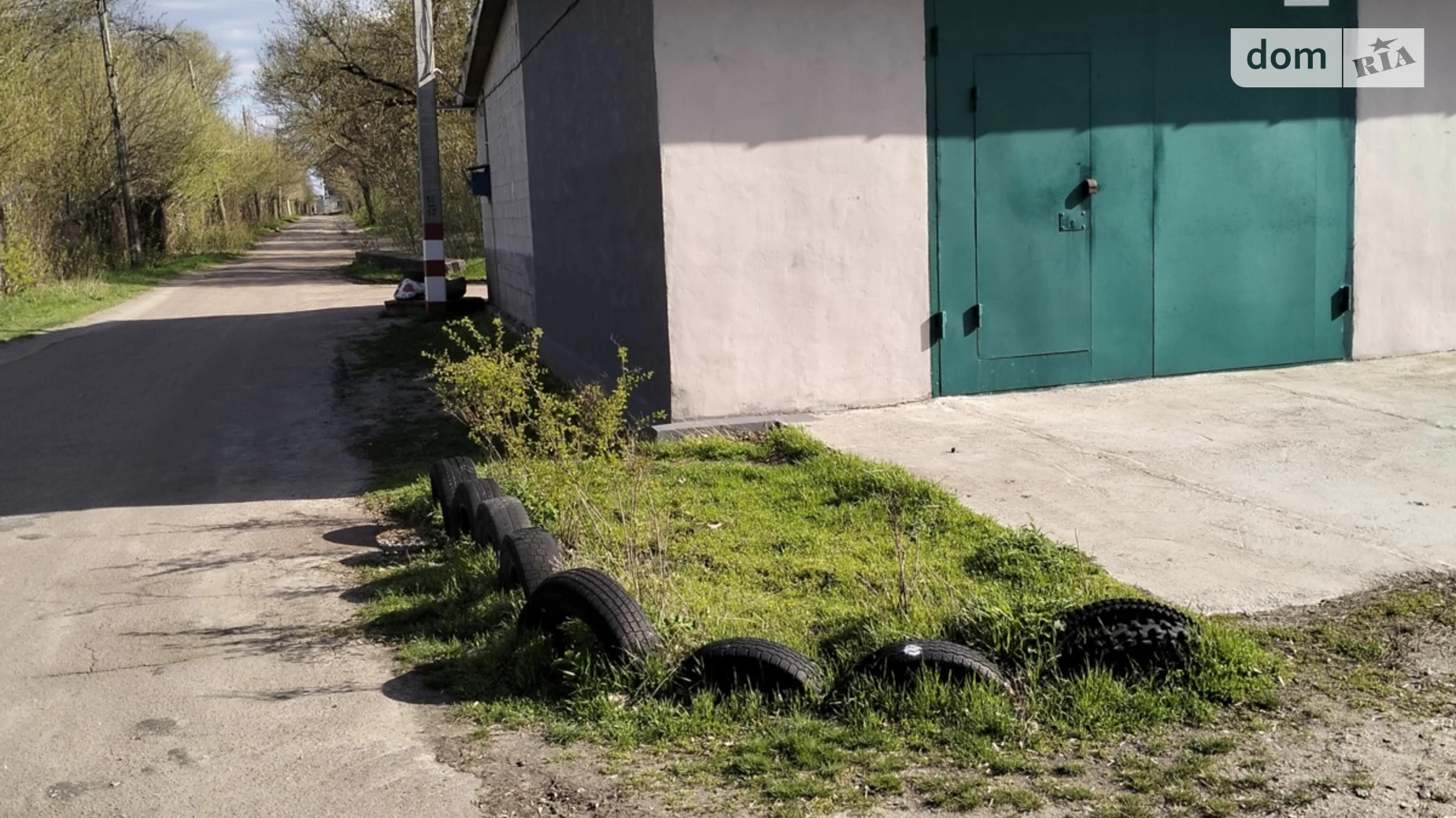 Продается место в гаражном кооперативе под легковое авто на 30 кв. м, цена: 11500 $ - фото 2
