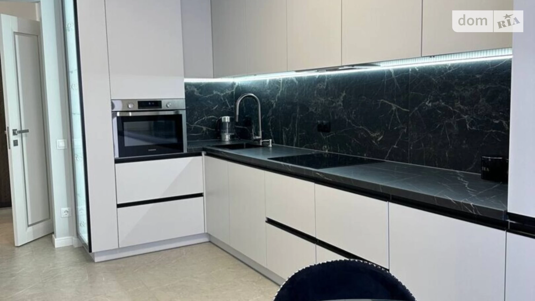 Продается 1-комнатная квартира 42.5 кв. м в, цена: 107000 $ - фото 4