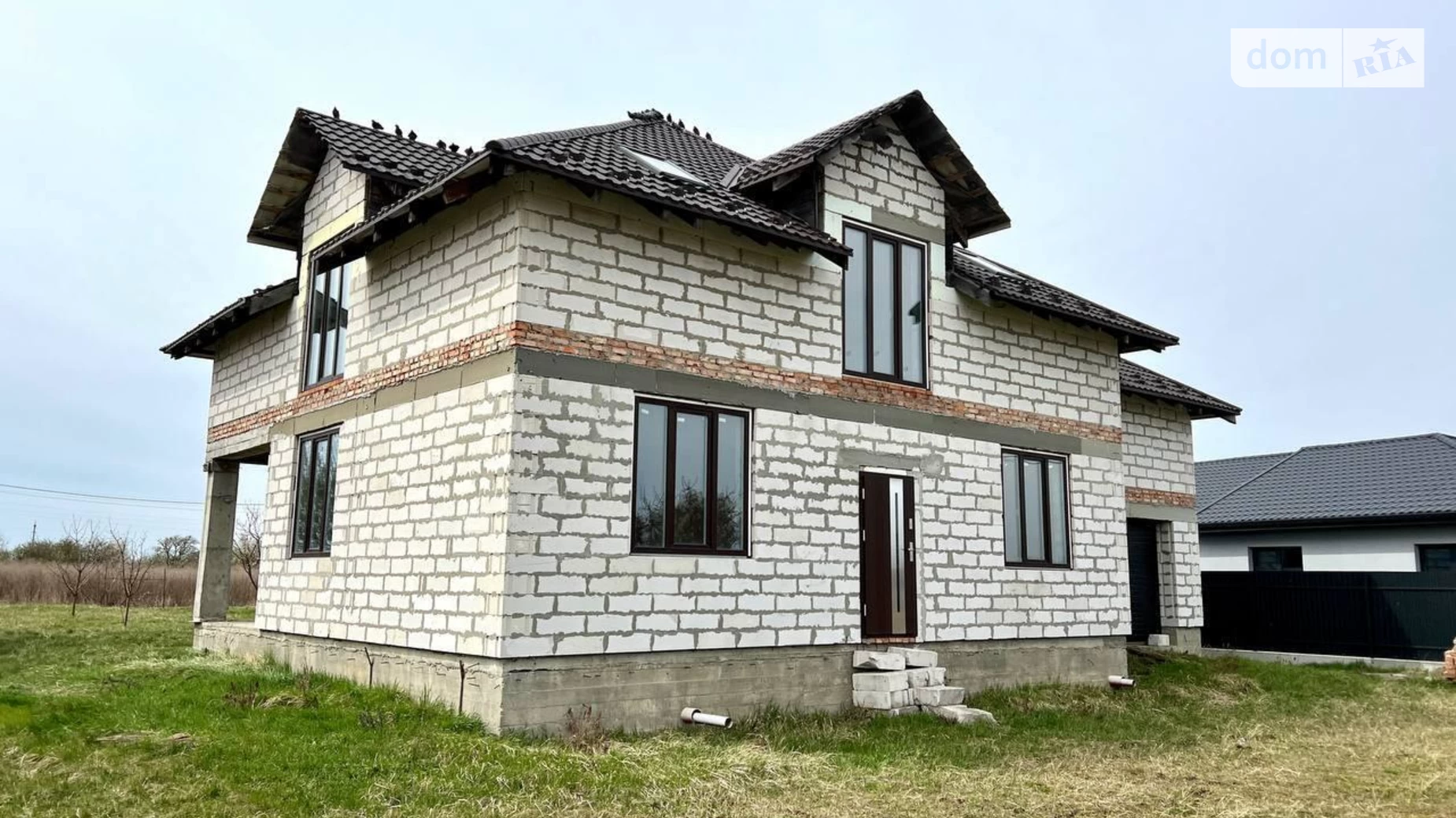 Продается дом на 2 этажа 237 кв. м с террасой, цена: 78000 $ - фото 2