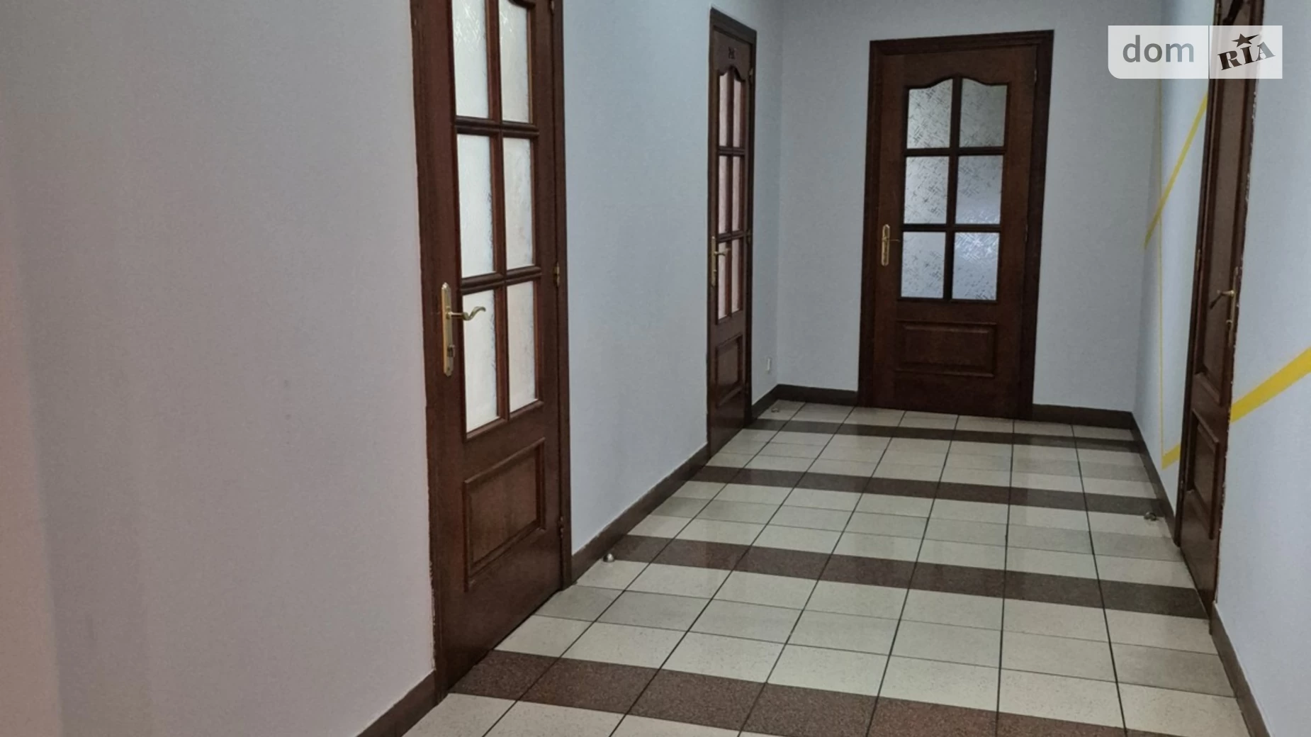 Сдается в аренду офис 26 кв. м в бизнес-центре, цена: 9450 грн - фото 4