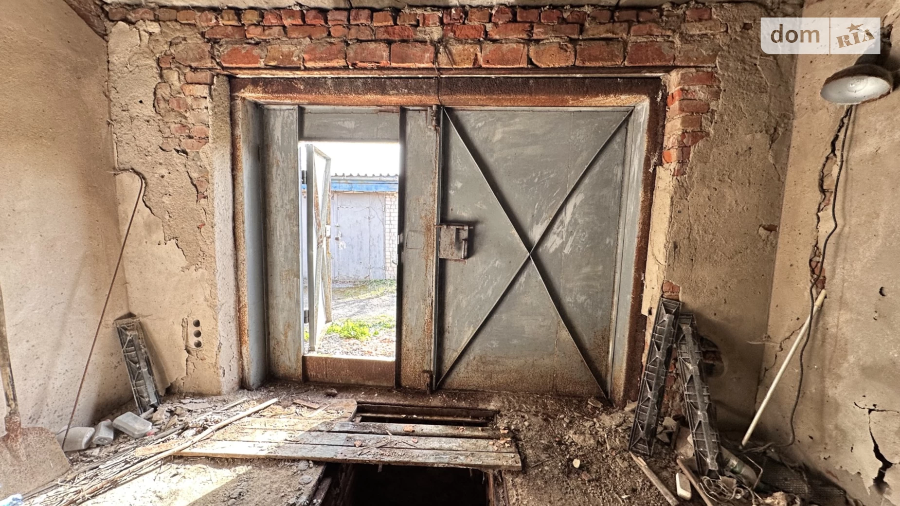 Продается отдельно стоящий гараж под легковое авто на 22.4 кв. м, цена: 3500 $ - фото 5