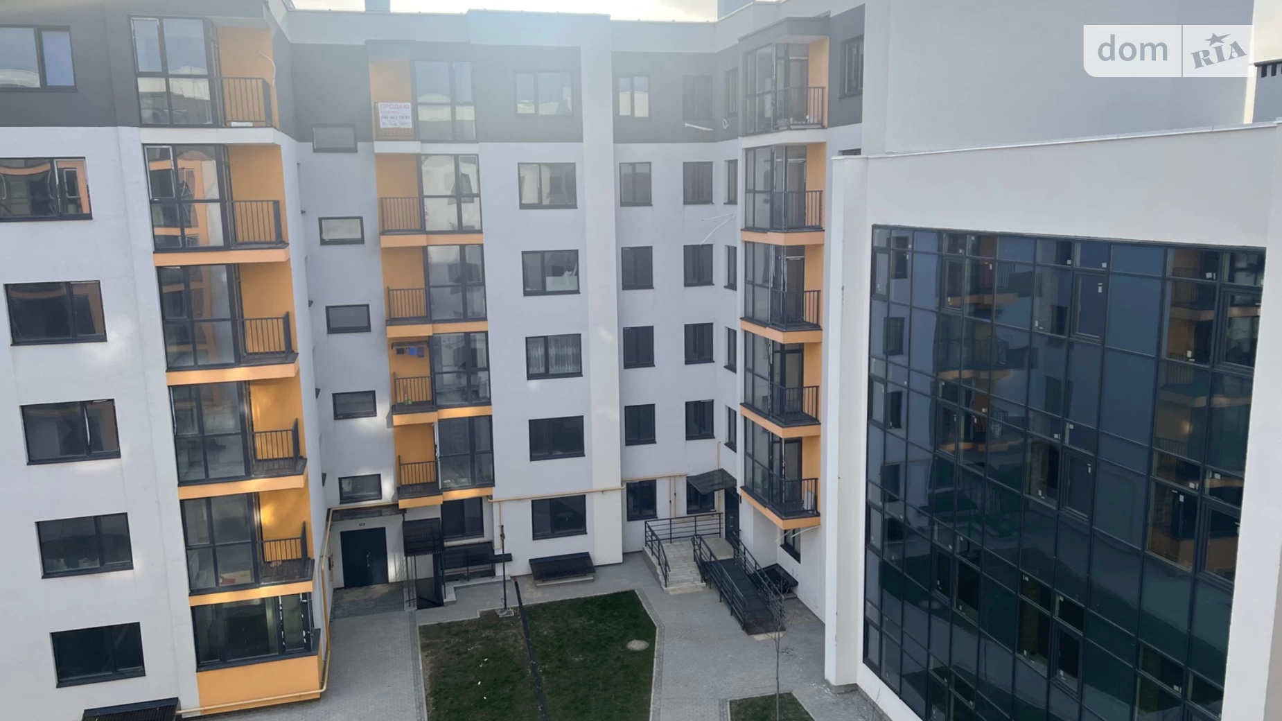 Продается 2-комнатная квартира 53 кв. м в, цена: 79000 $ - фото 3