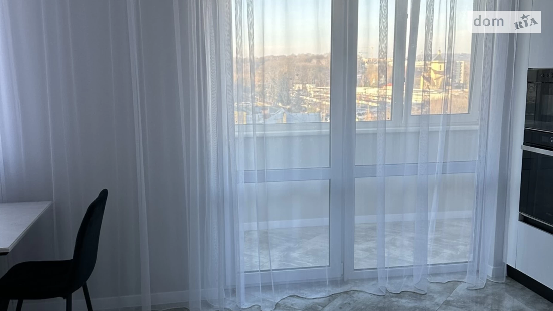 Продается 2-комнатная квартира 81 кв. м в Львове, ул. Камышовая - фото 2