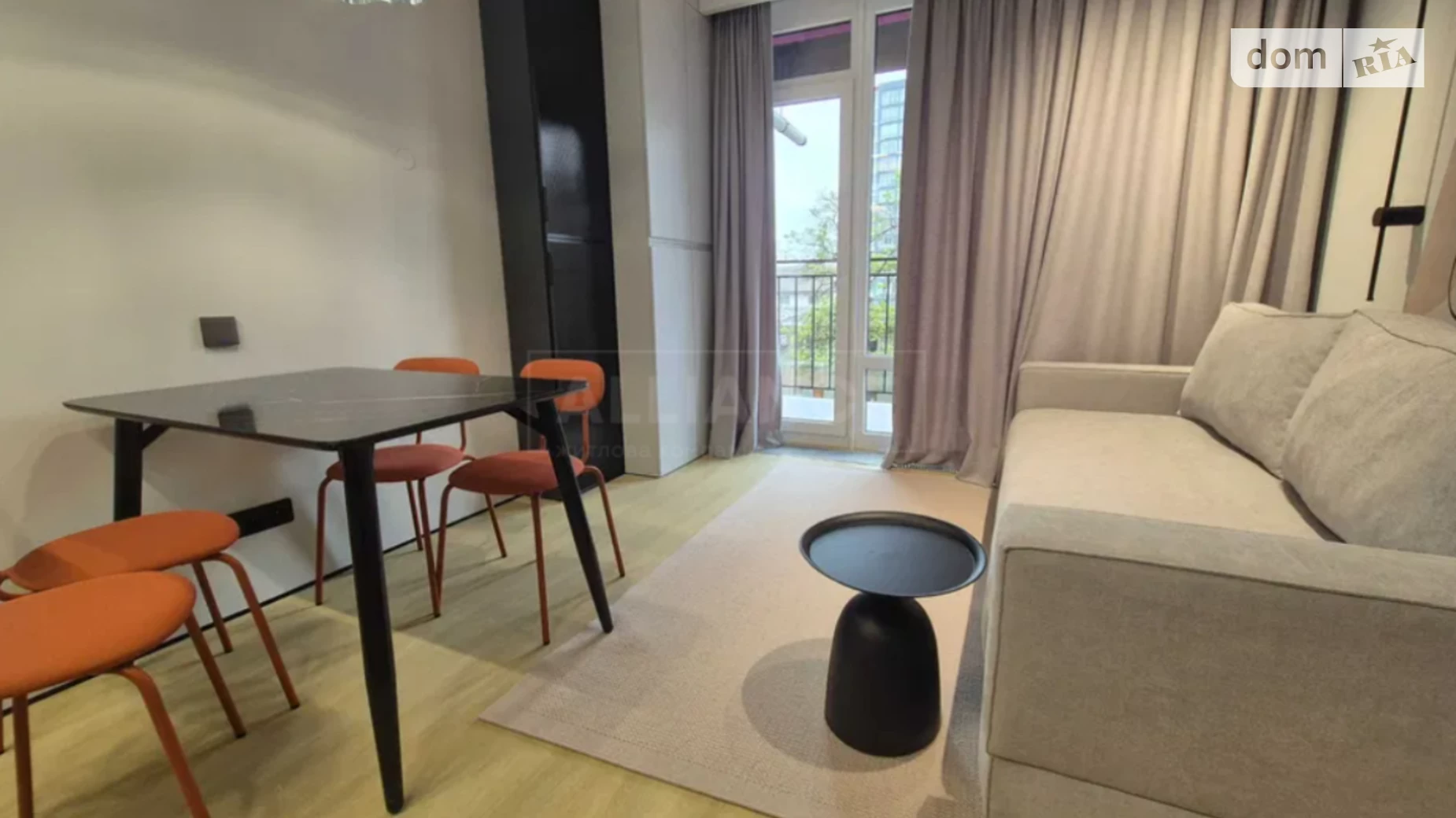 Продается 1-комнатная квартира 48 кв. м в Ивано-Франковске, ул. Крайковского - фото 3