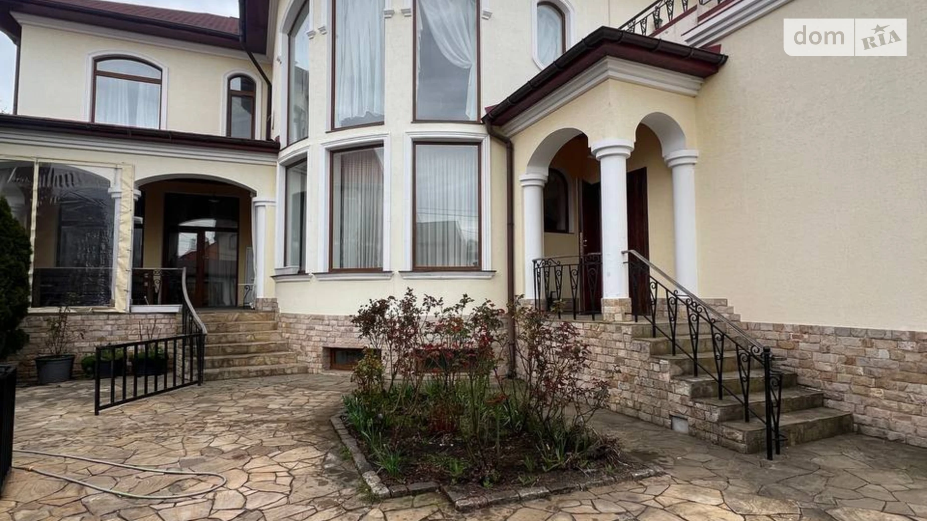 Сдается в аренду дом на 2 этажа 458.2 кв. м с садом, цена: 1800 $ - фото 3