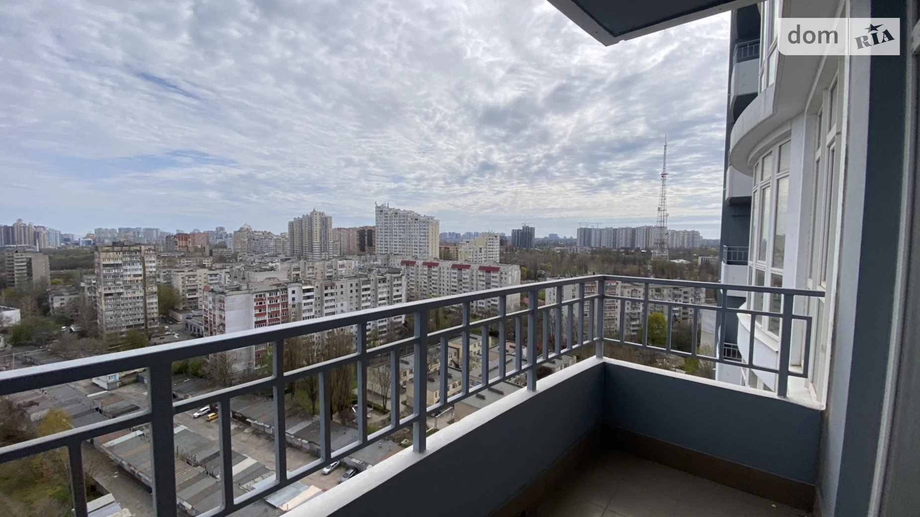 Продается 1-комнатная квартира 46.5 кв. м в Одессе, просп. Гагарина - фото 3
