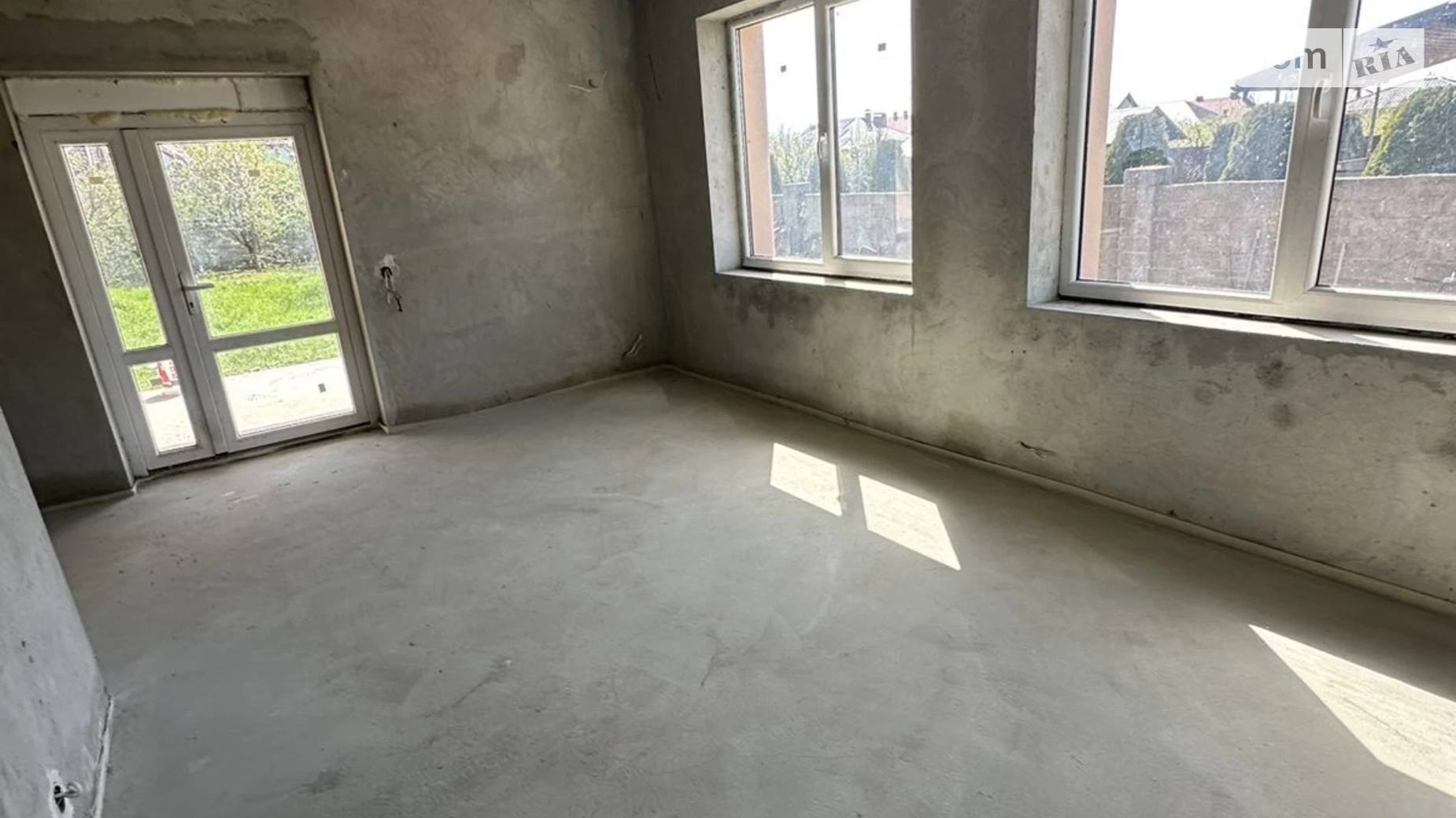 Продается дом на 2 этажа 140 кв. м с бассейном, цена: 150000 $ - фото 4