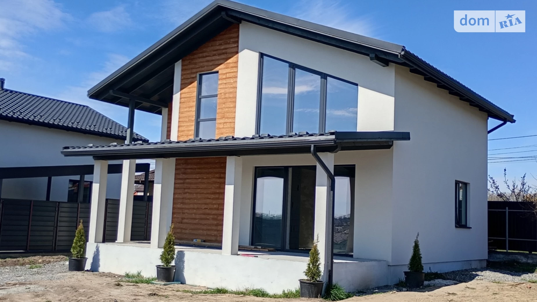 Продается дом на 2 этажа 130 кв. м с подвалом, цена: 93500 $ - фото 2