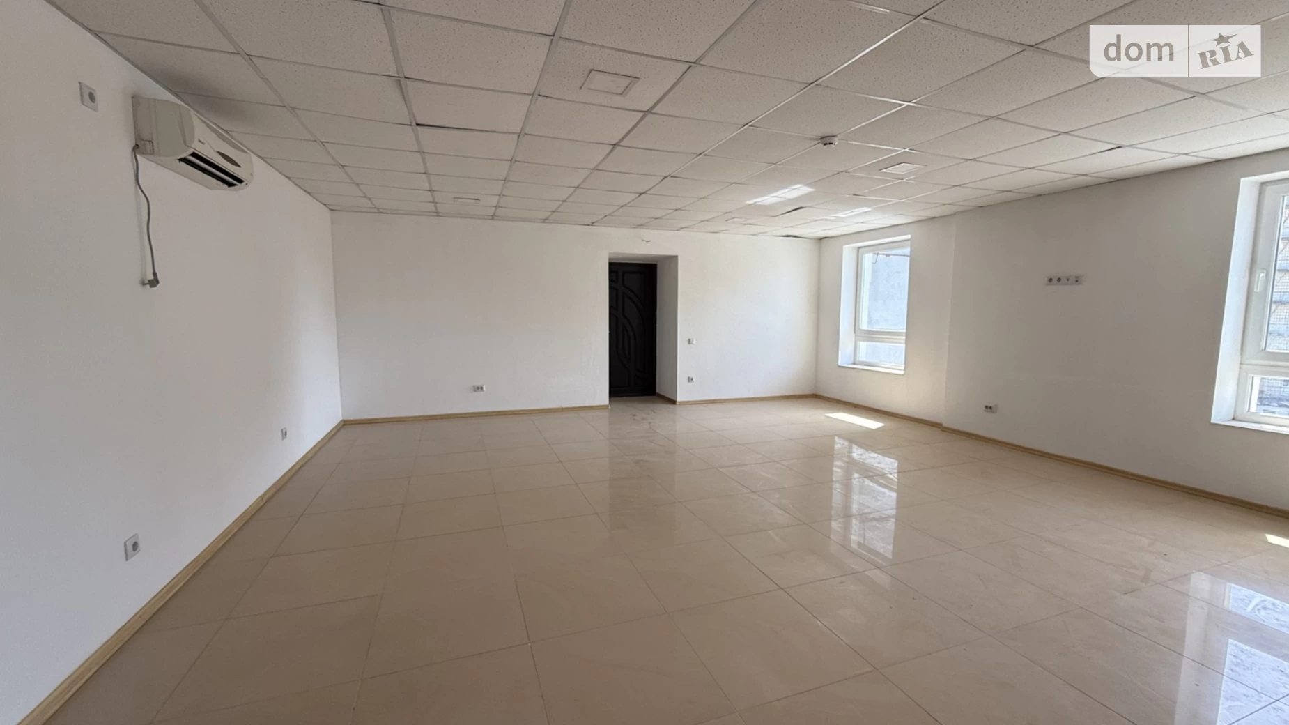 Сдается в аренду офис 46 кв. м в бизнес-центре, цена: 14000 грн - фото 3