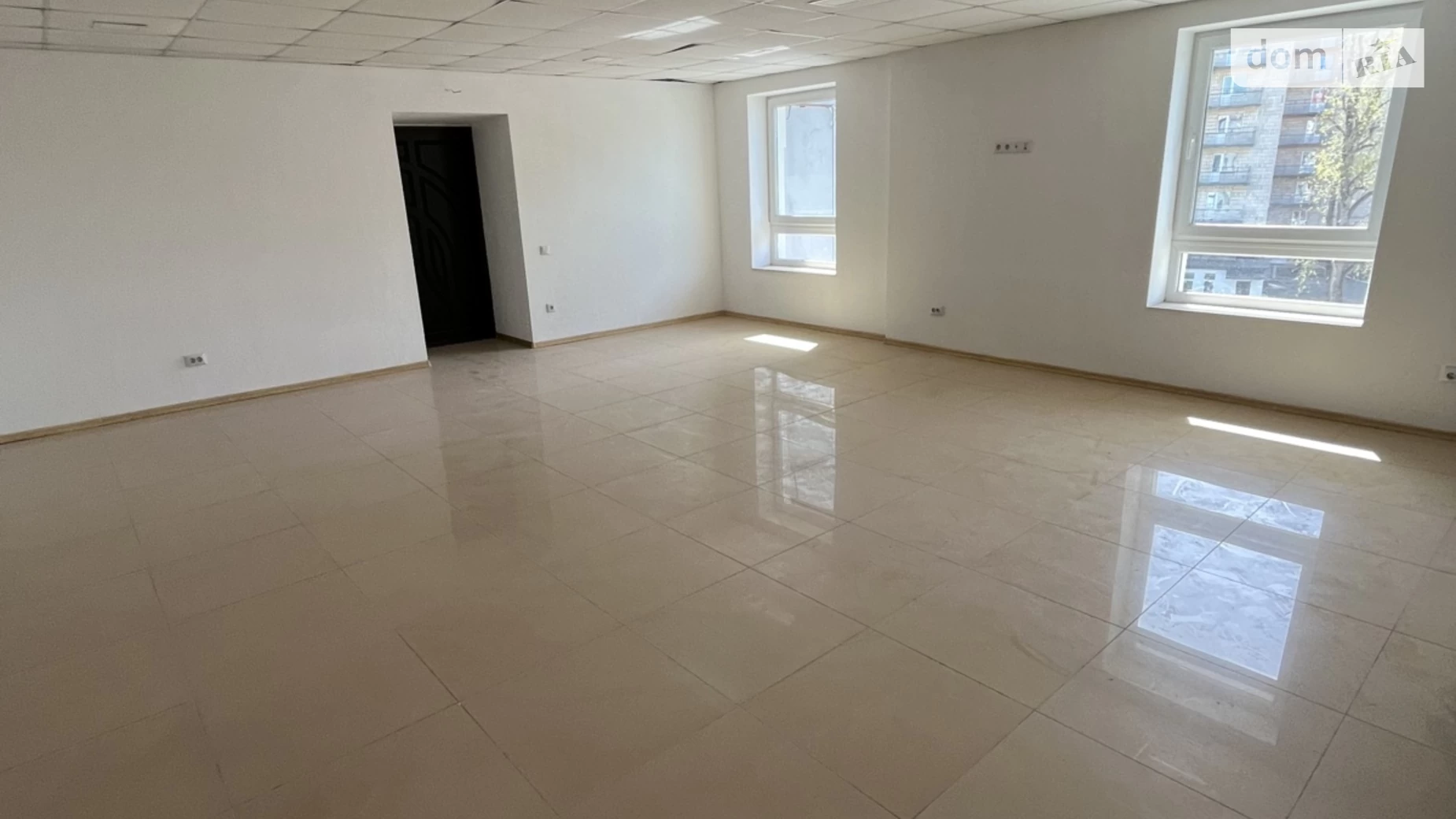Сдается в аренду офис 46 кв. м в бизнес-центре, цена: 14000 грн - фото 3
