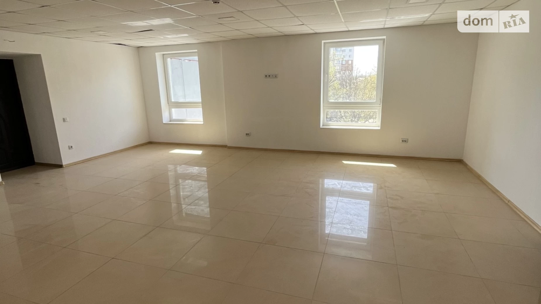 Сдается в аренду офис 46 кв. м в бизнес-центре, цена: 14000 грн - фото 5
