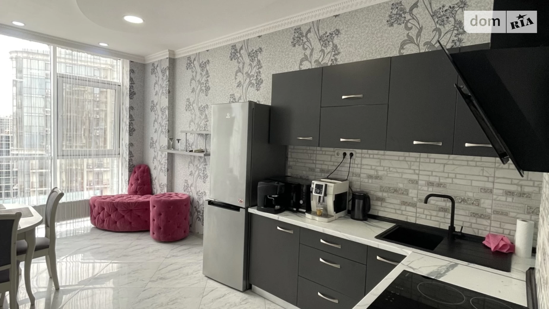 Продается 1-комнатная квартира 46.7 кв. м в Одессе, бул. Французский - фото 3
