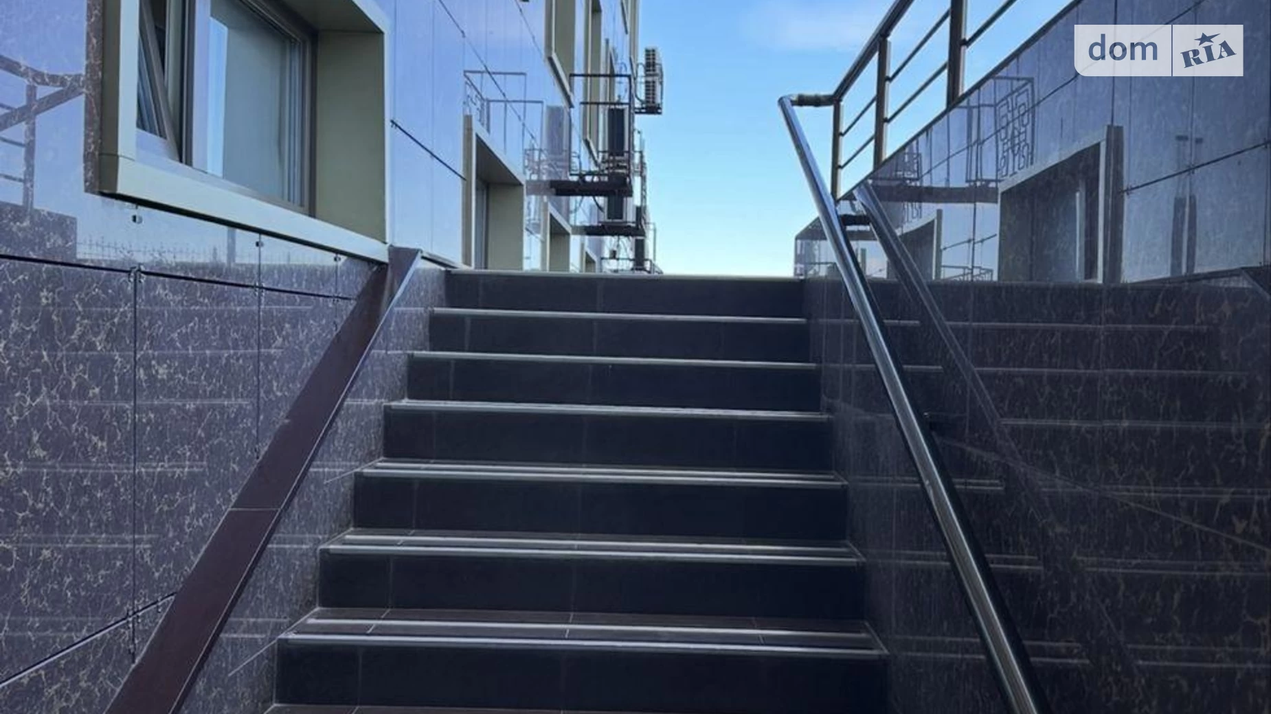 Продается офис 19 кв. м в бизнес-центре, цена: 37000 $ - фото 5