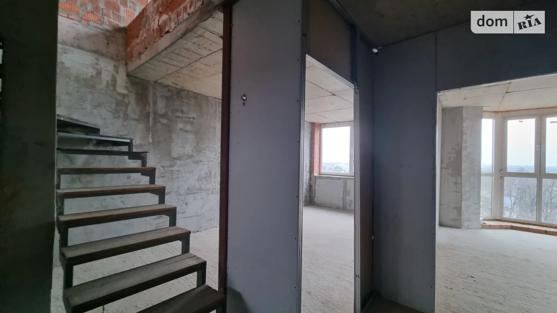 Продается 3-комнатная квартира 92.8 кв. м в Ирпене, ул. Киевская, 64/68 - фото 2
