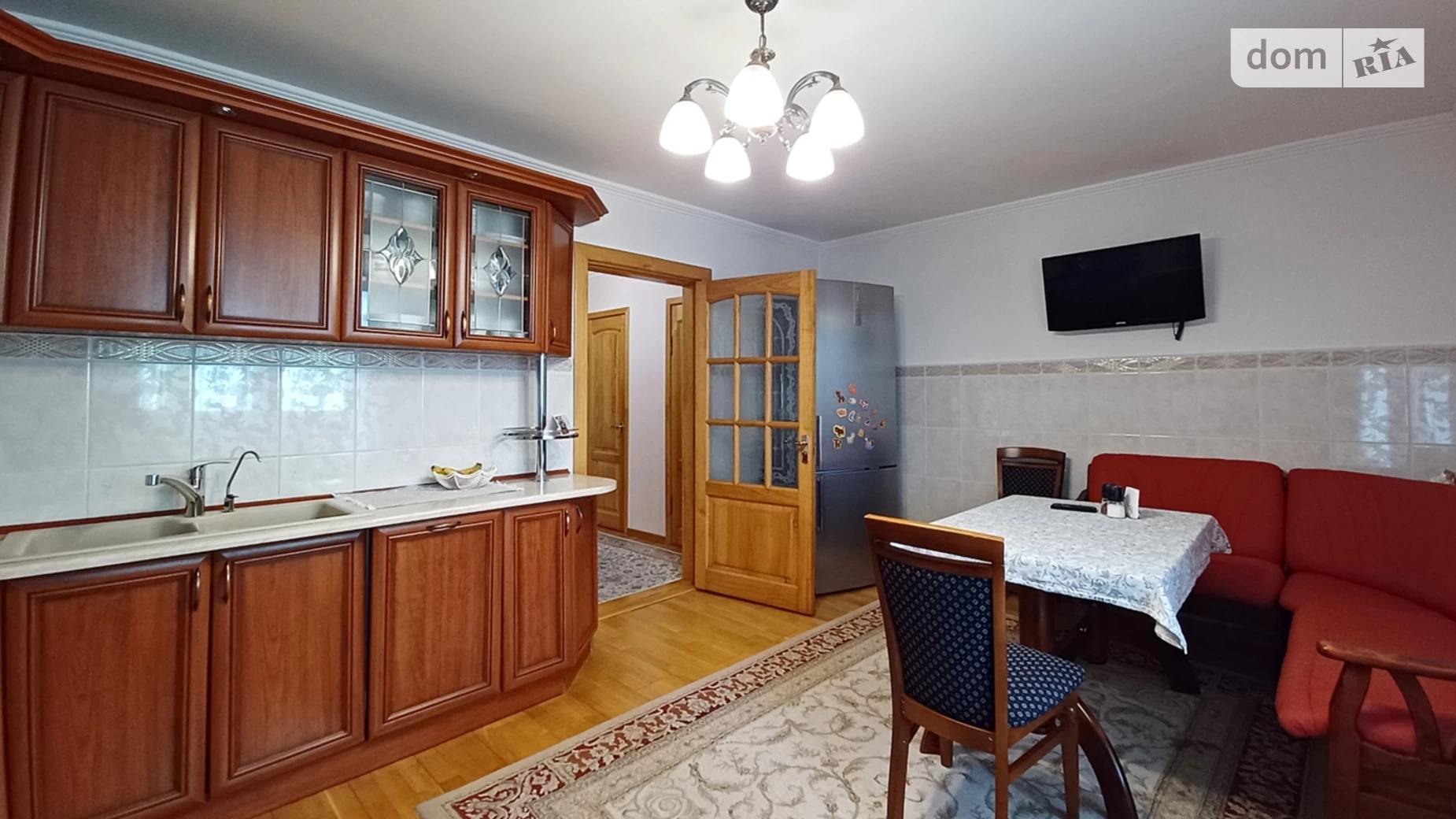 Продается 4-комнатная квартира 139 кв. м в Ивано-Франковске, ул. Джохара Дудаева, 5 - фото 4
