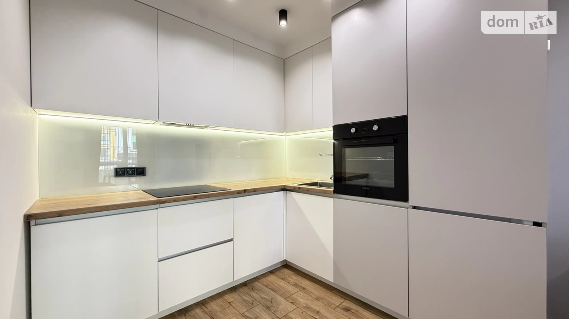 Продается 1-комнатная квартира 44.9 кв. м в Ровно, цена: 68900 $ - фото 2