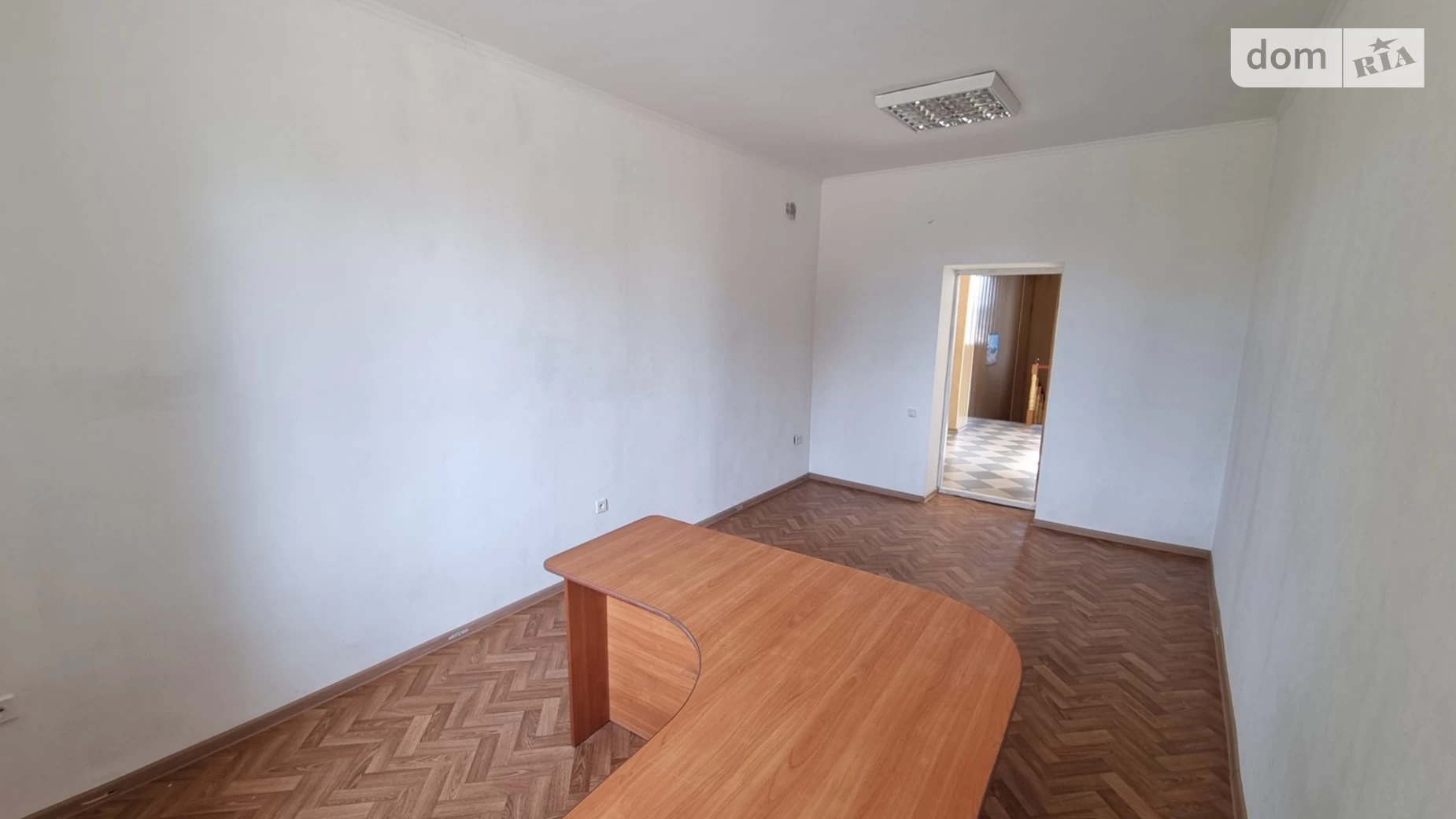 Сдается в аренду офис 252 кв. м в бизнес-центре, цена: 50480 грн - фото 3