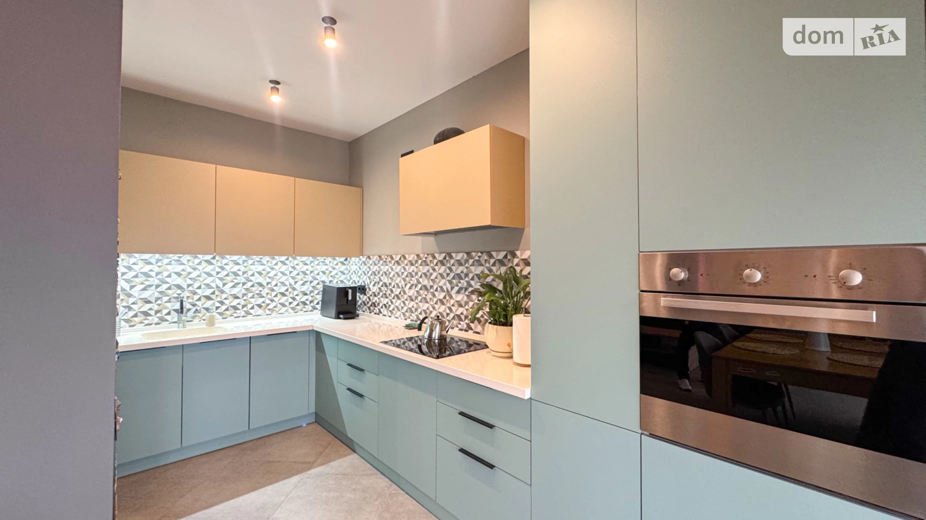 Продается 2-комнатная квартира 65.2 кв. м в, цена: 97000 $ - фото 2