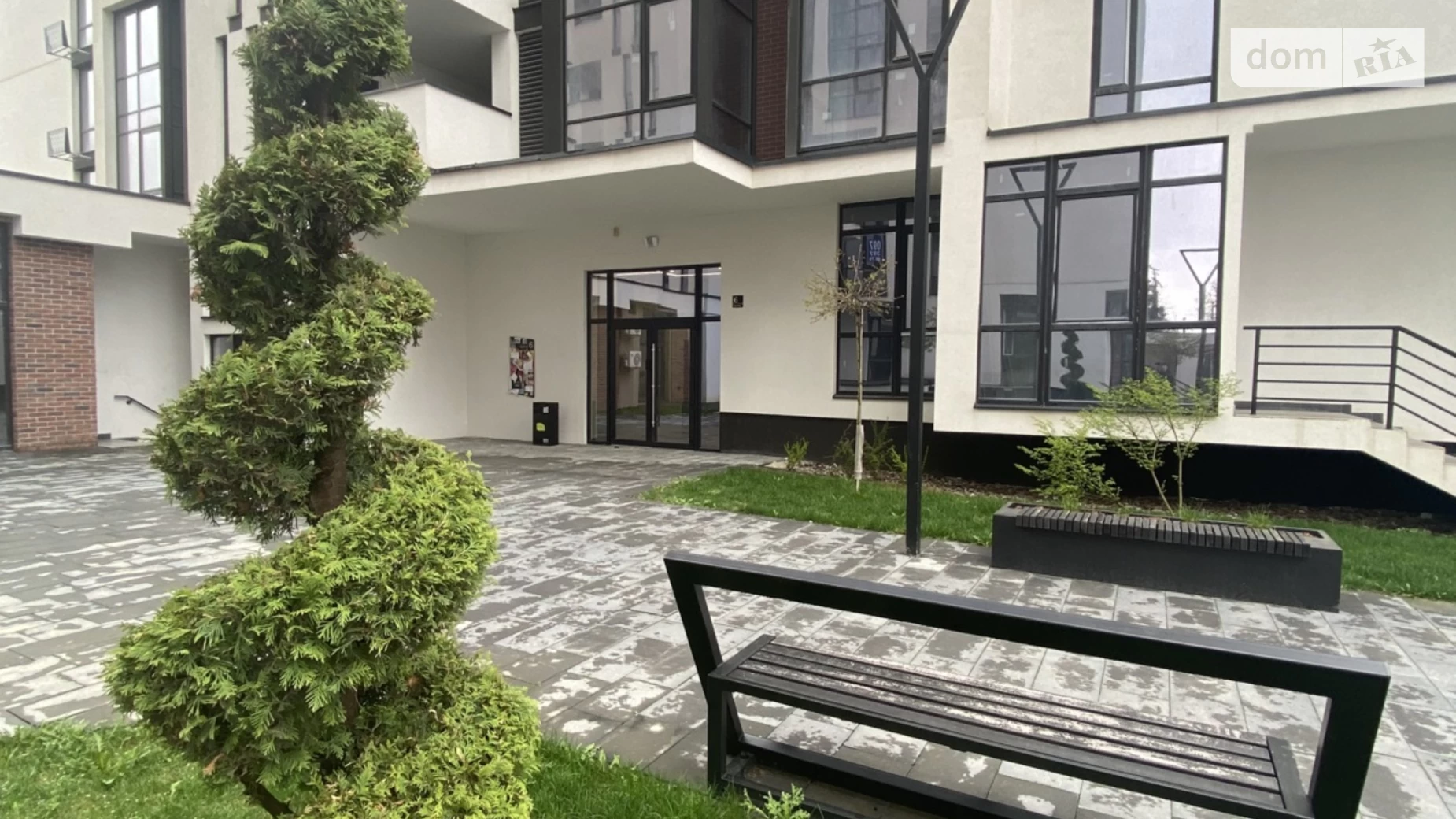 Продается 1-комнатная квартира 62 кв. м в Ивано-Франковске, ул. Ленкавского - фото 3