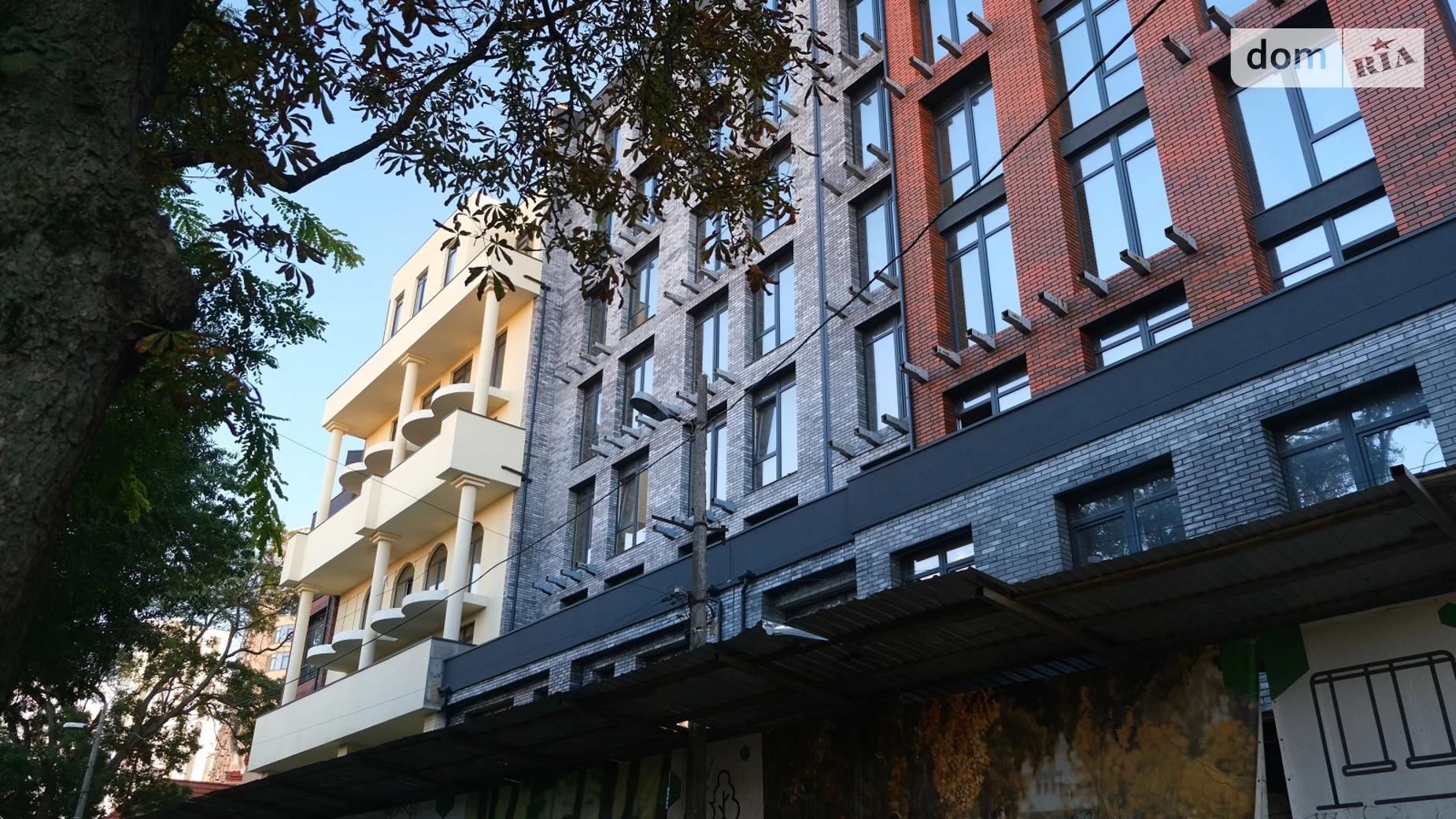 Продается 2-комнатная квартира 76 кв. м в Одессе - фото 3